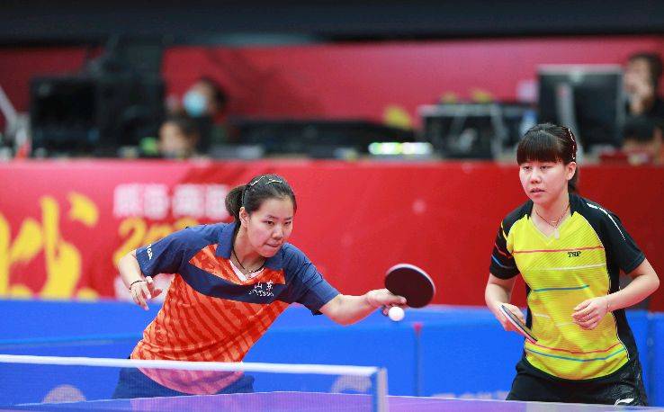 商业运作的 商业运作的