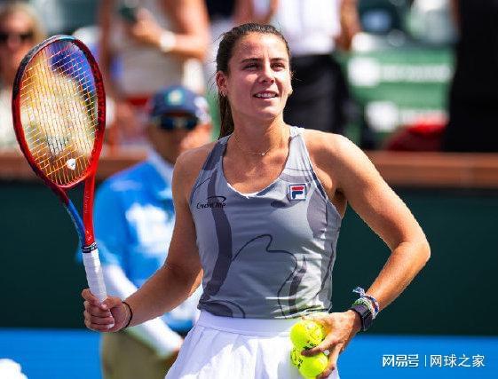 尽管海报上 尽管海报上